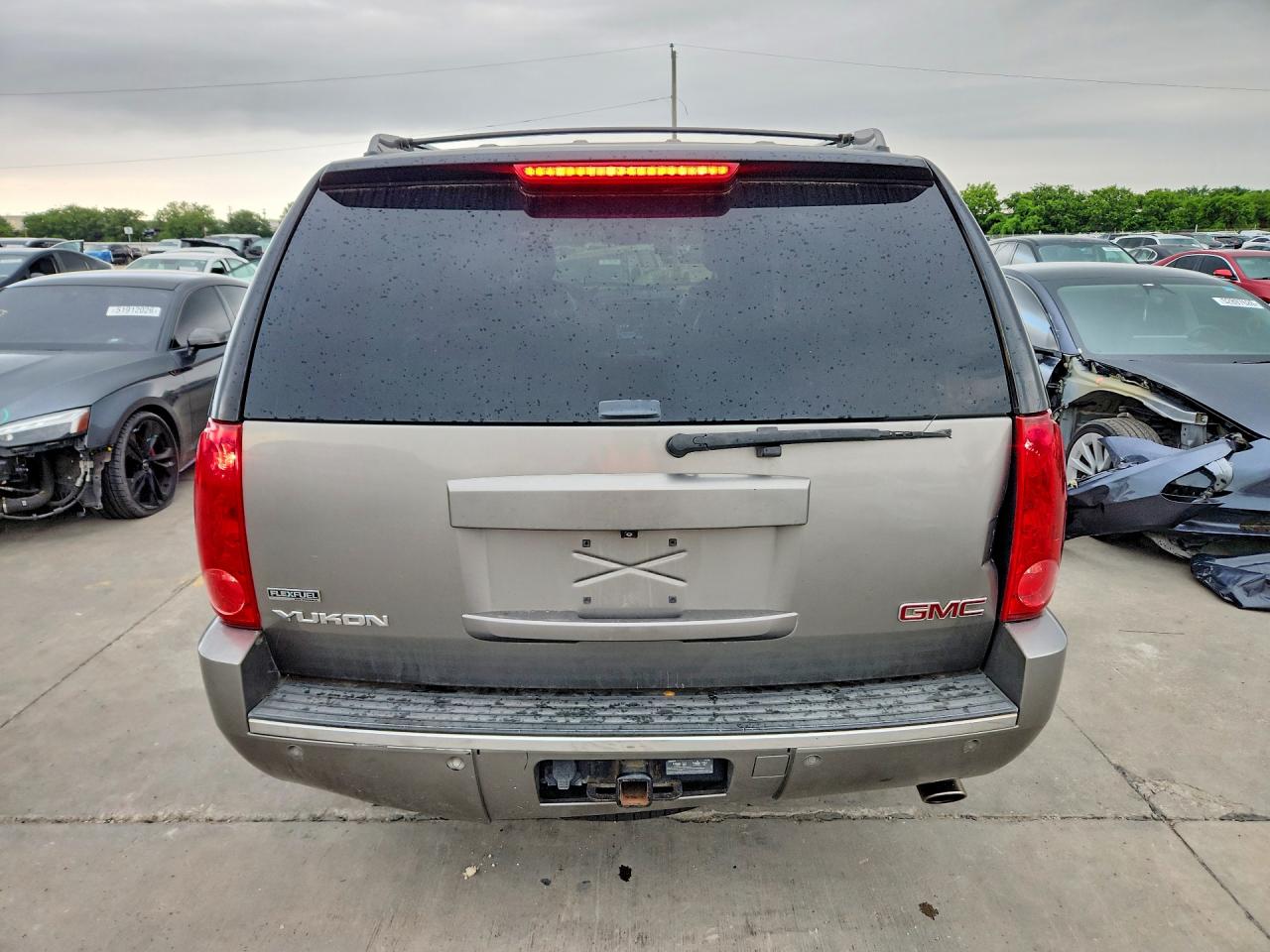 GMC Yukon Denali