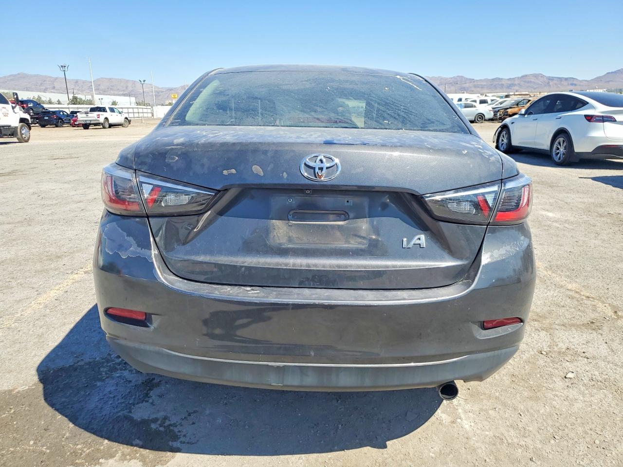 Toyota Yaris Base