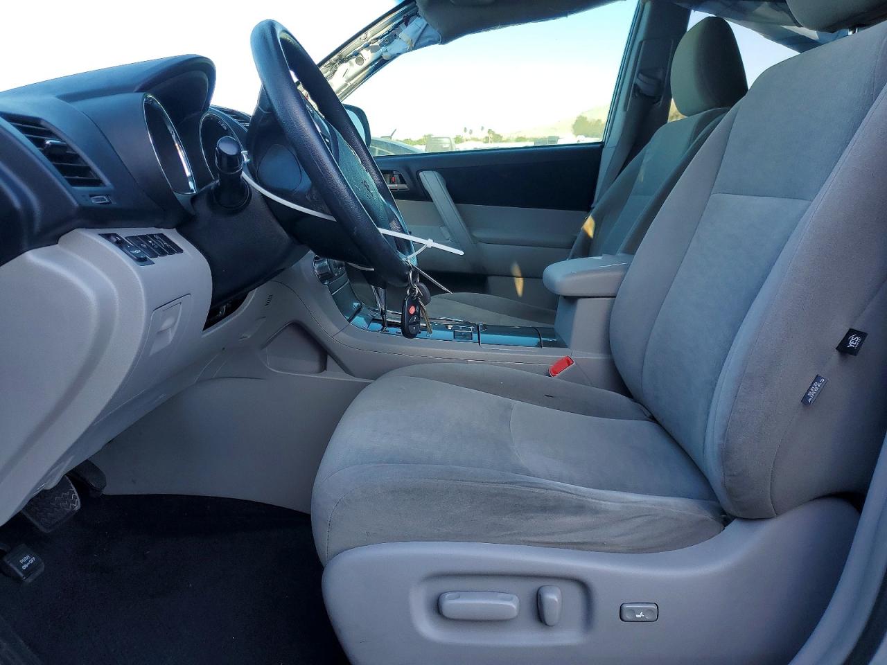 Toyota Highlander Plus