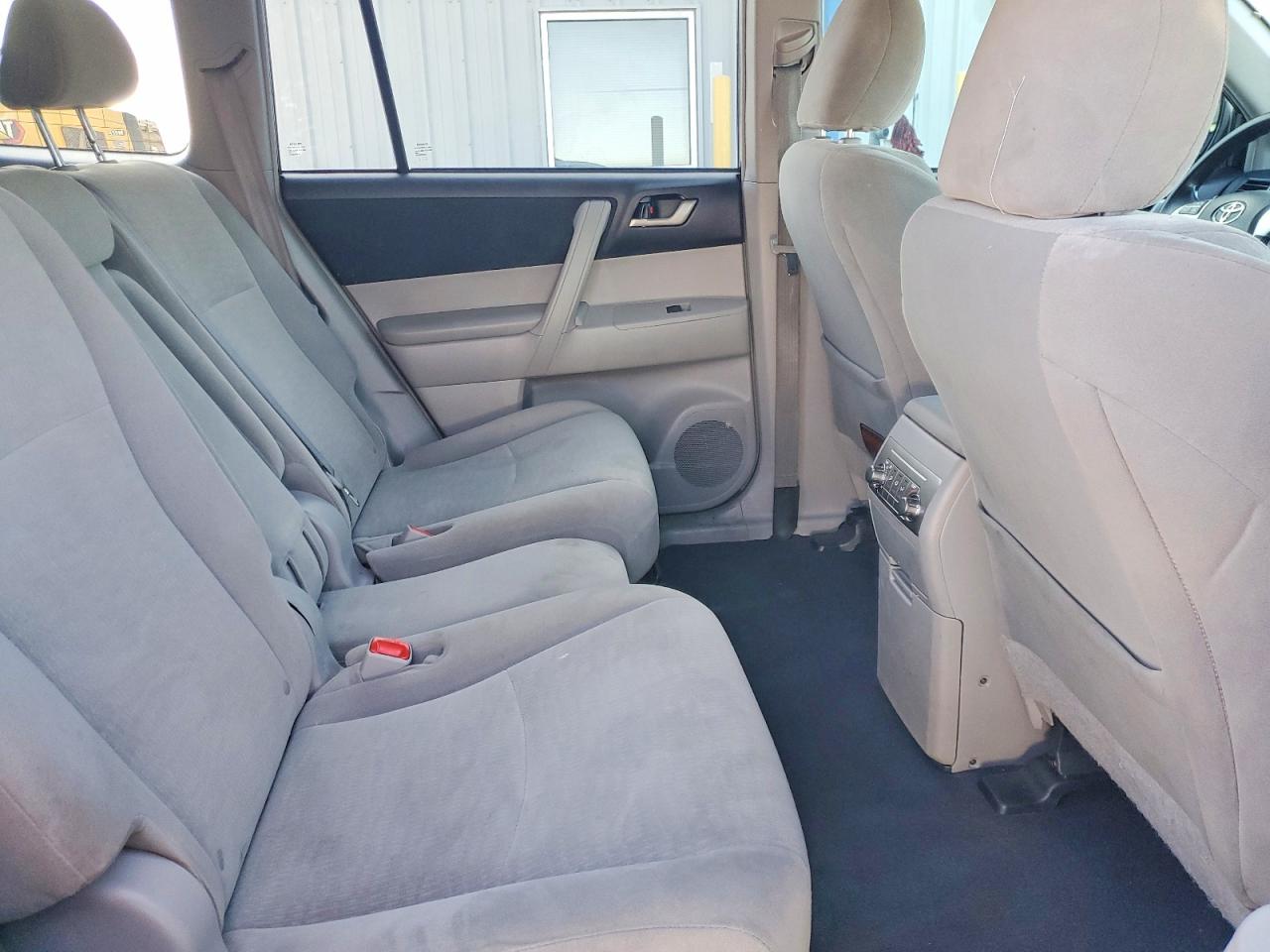 Toyota Highlander Plus