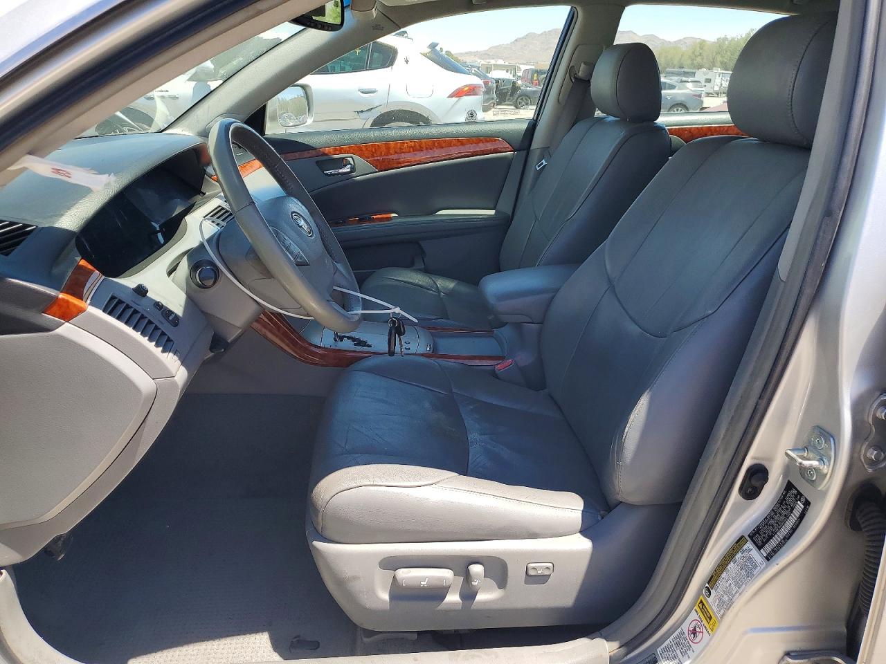 Toyota Avalon Xls