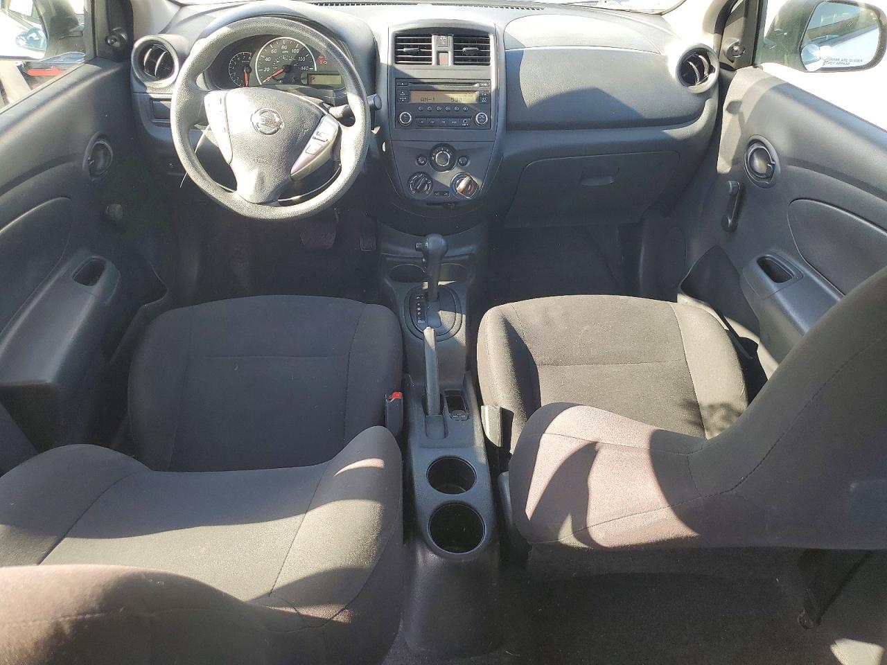 Nissan Versa 1.6 S Plus