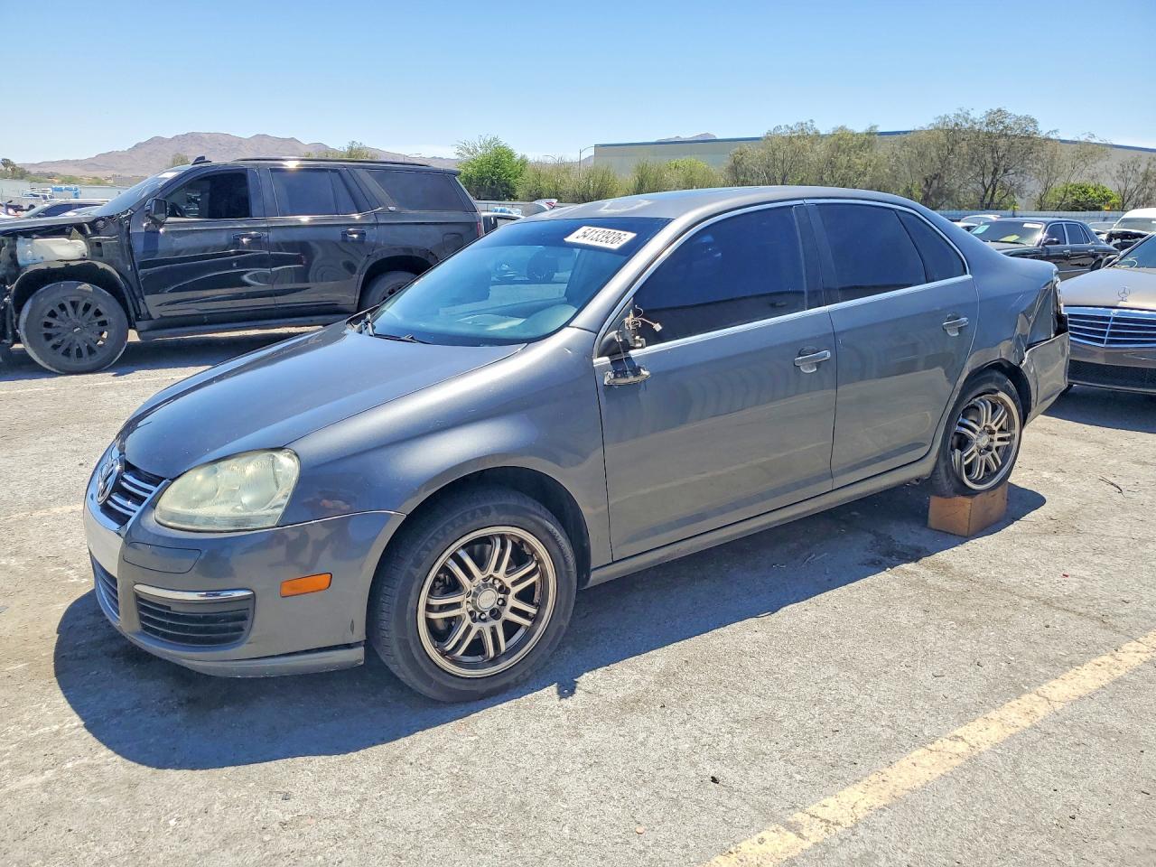 Salvage Volkswagen Jetta Image