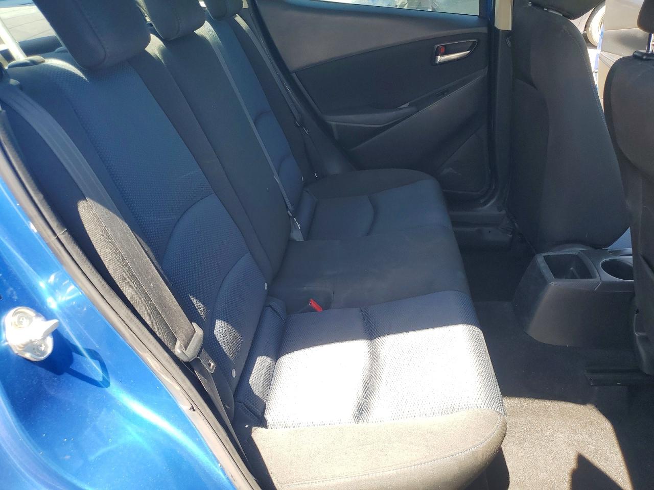 Toyota Yaris Base
