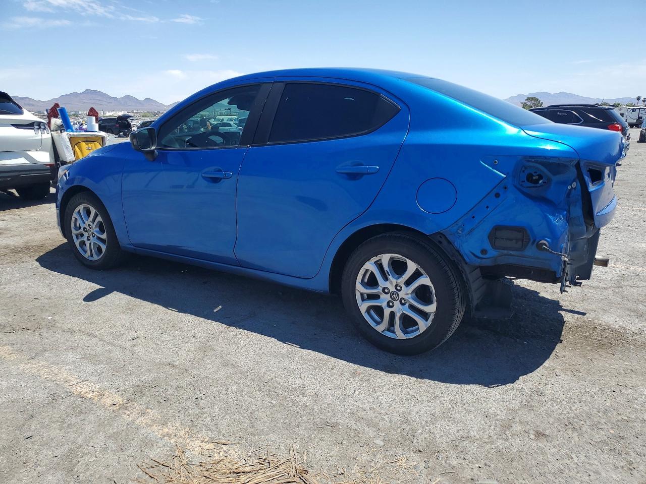 Toyota Yaris Base