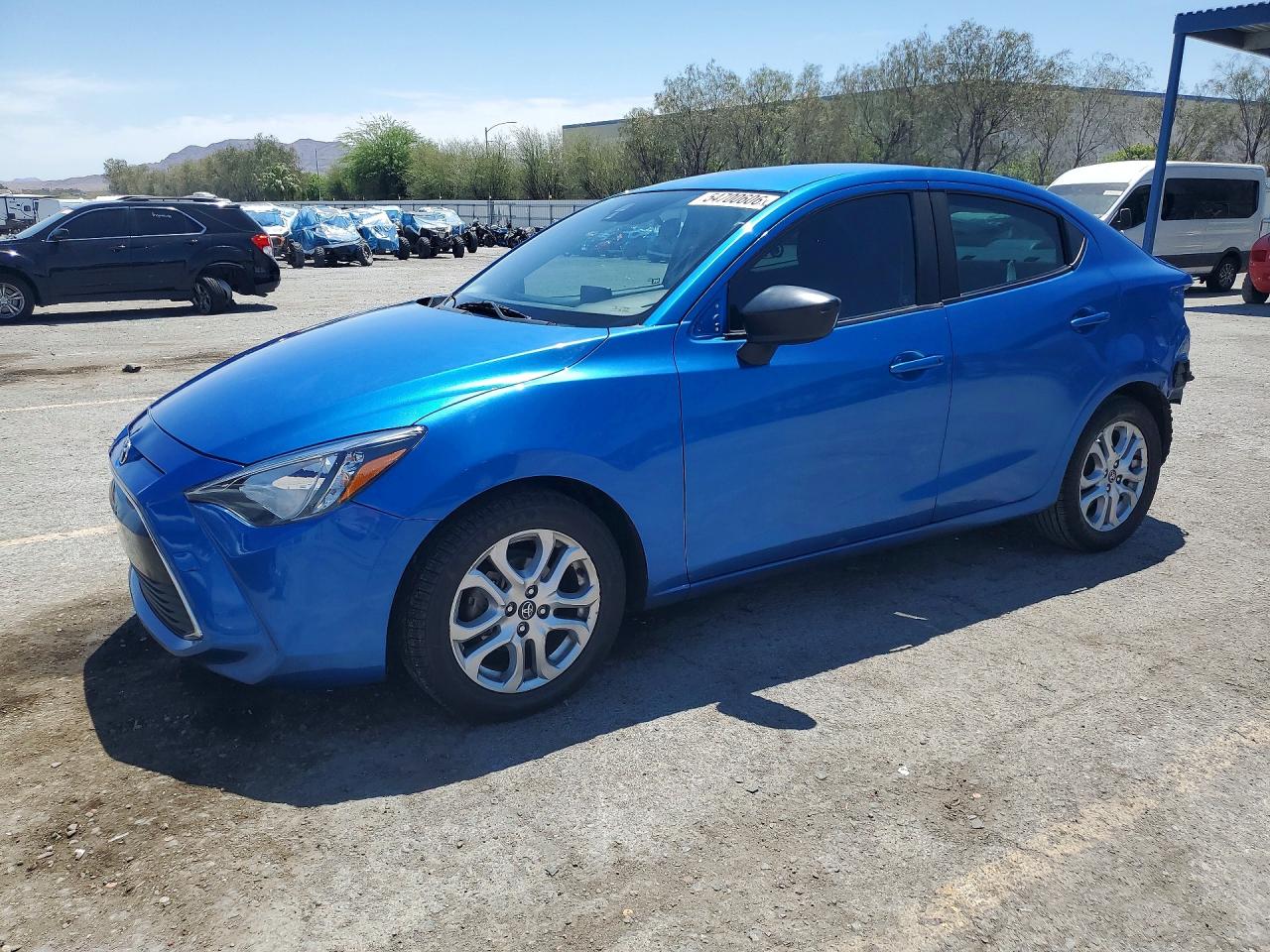 Salvage Toyota Yaris Image