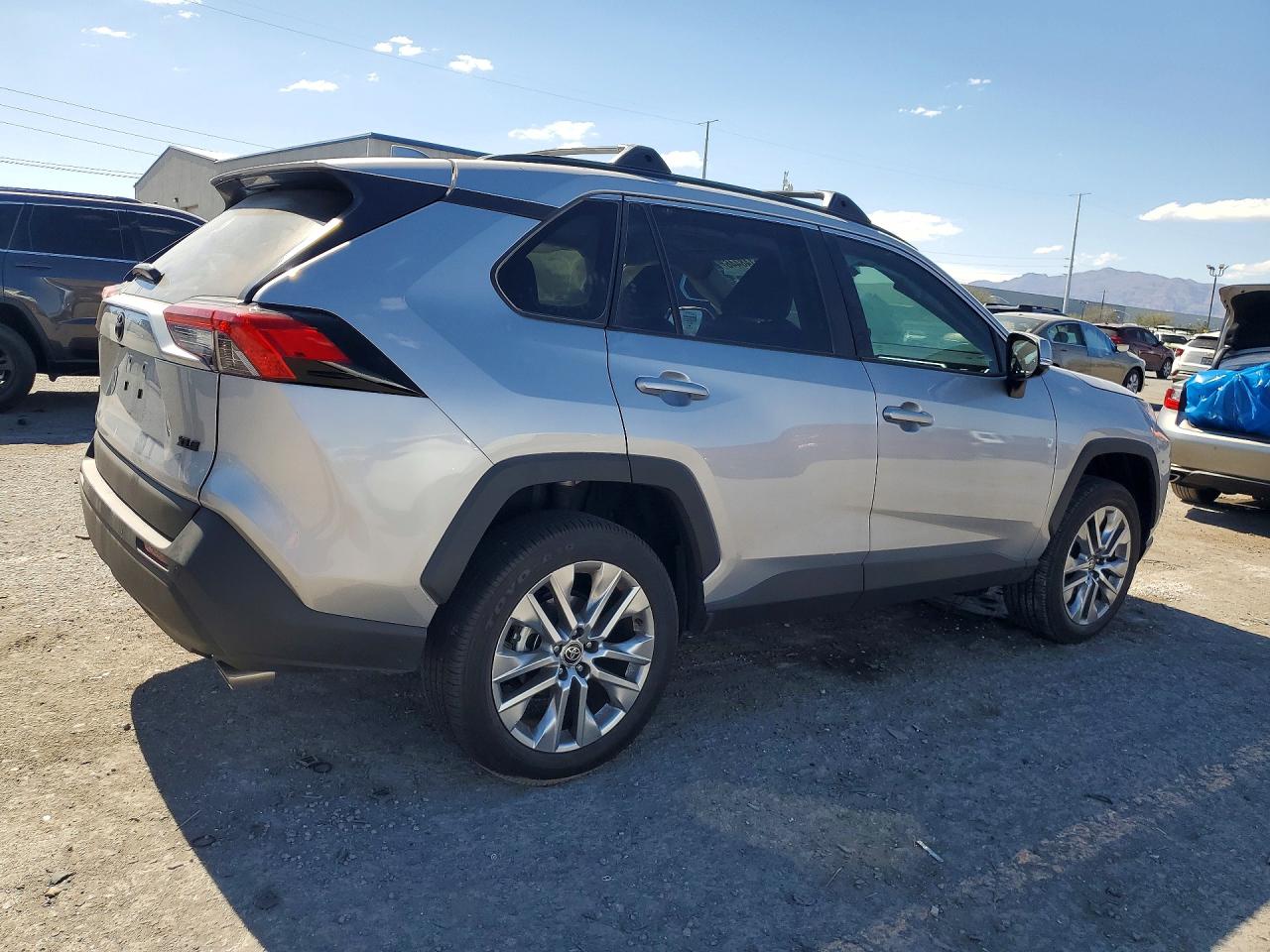 Toyota RAV4 Xle Premium