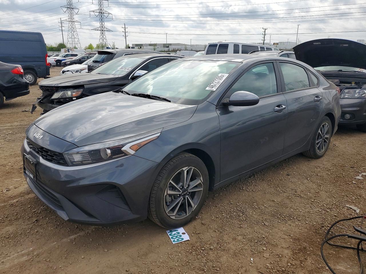 Salvage Kia Forte Image