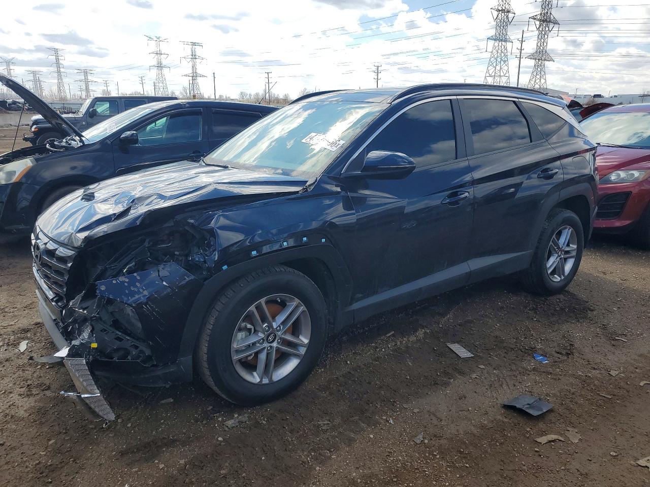 Salvage Hyundai TUCSON Image