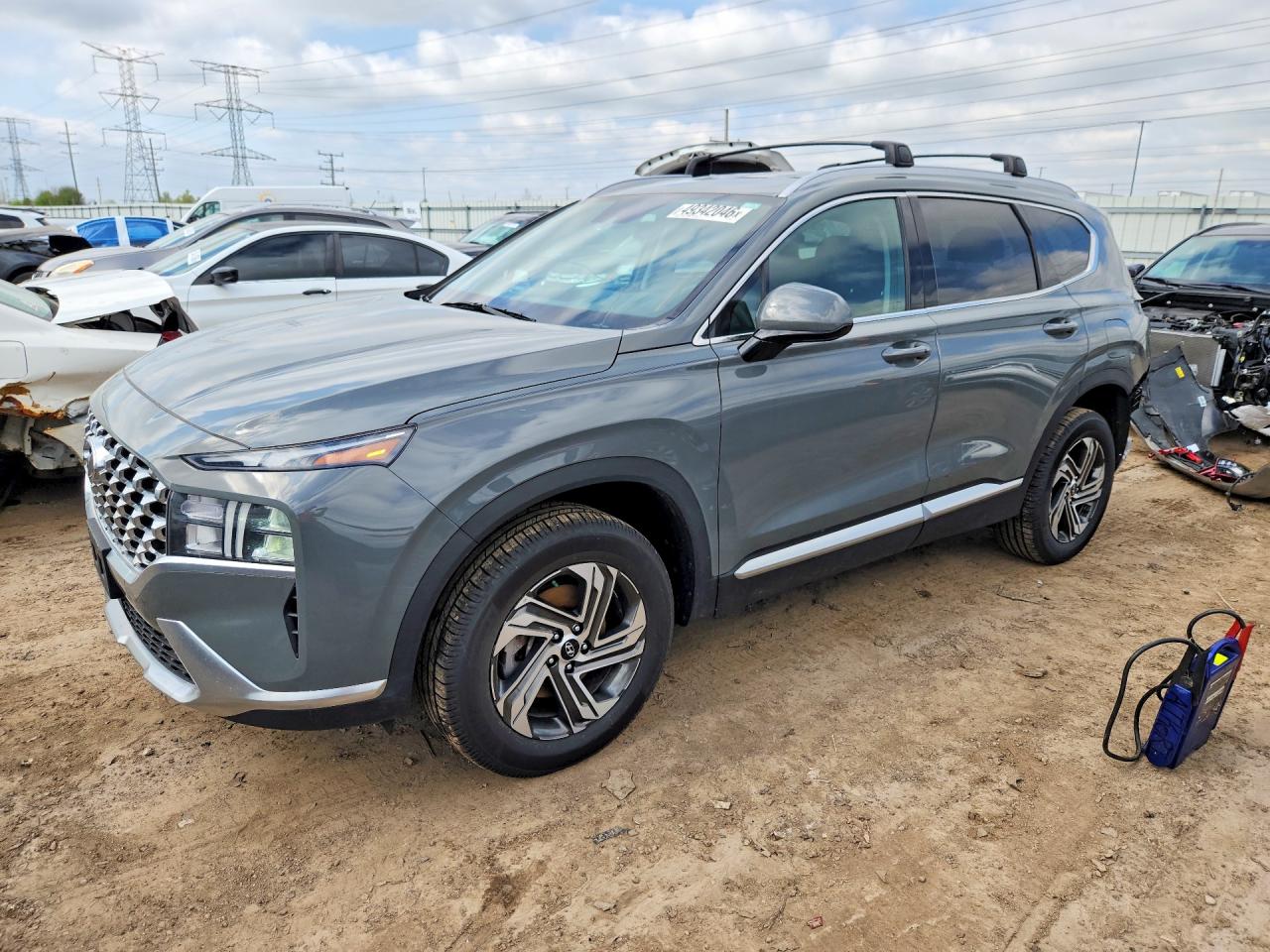 Salvage Hyundai SANTA FE Image