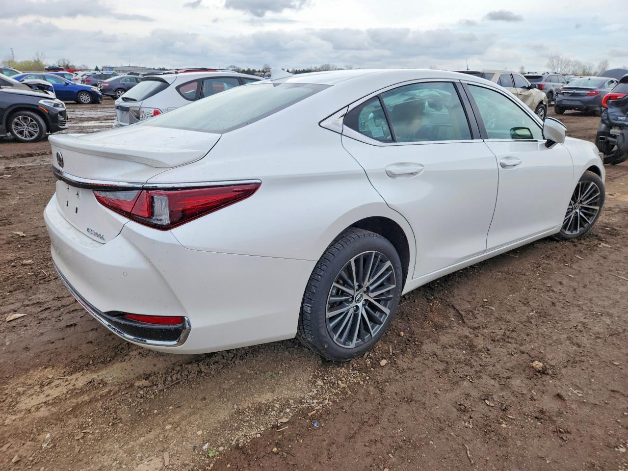Lexus Es Base