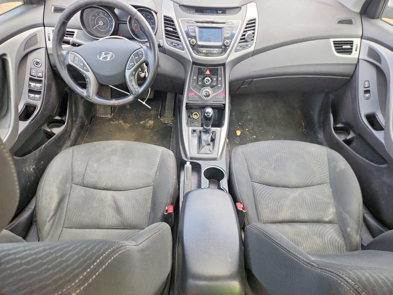 Hyundai ELANTRA Se