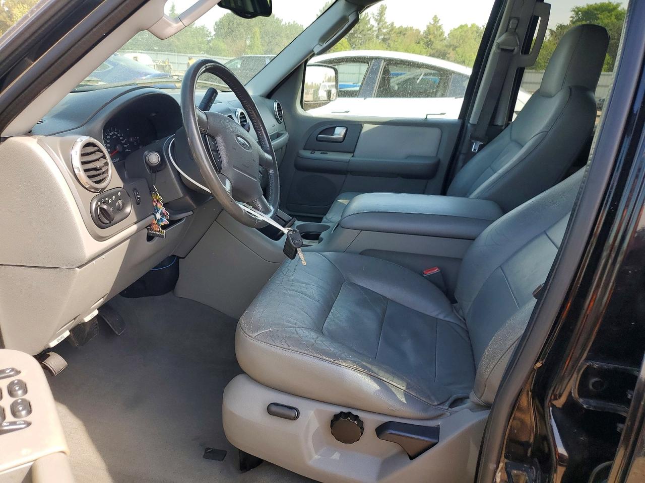 Ford Expedition Xlt