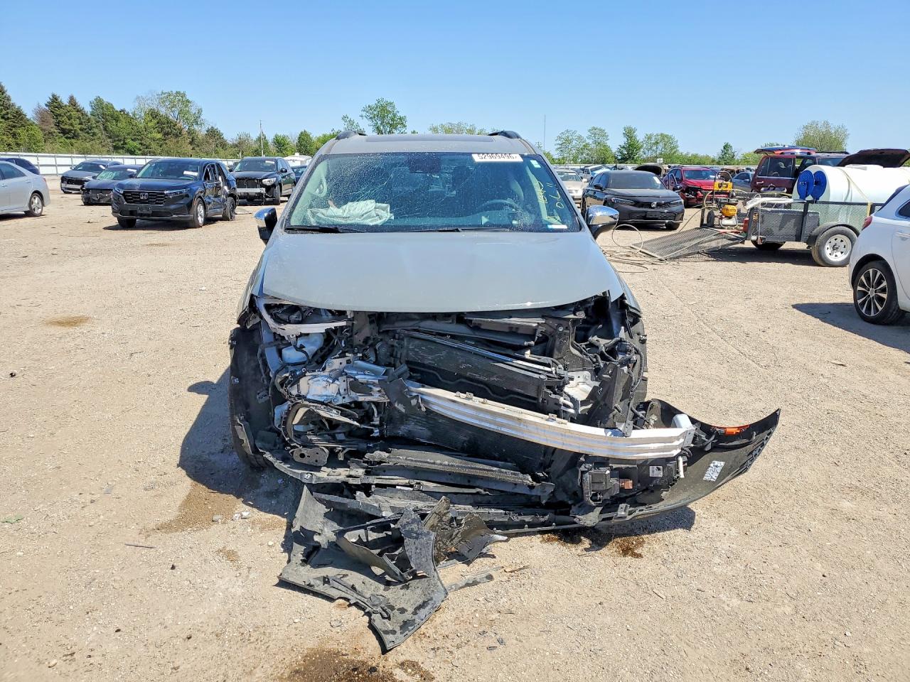Chrysler Pacifica Limited