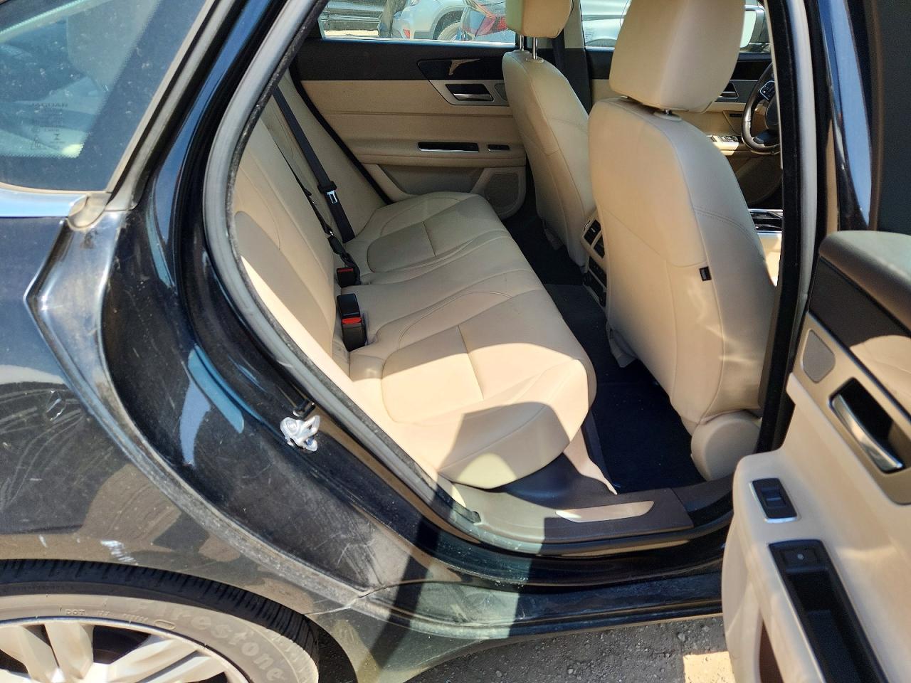 Jaguar XF Premium