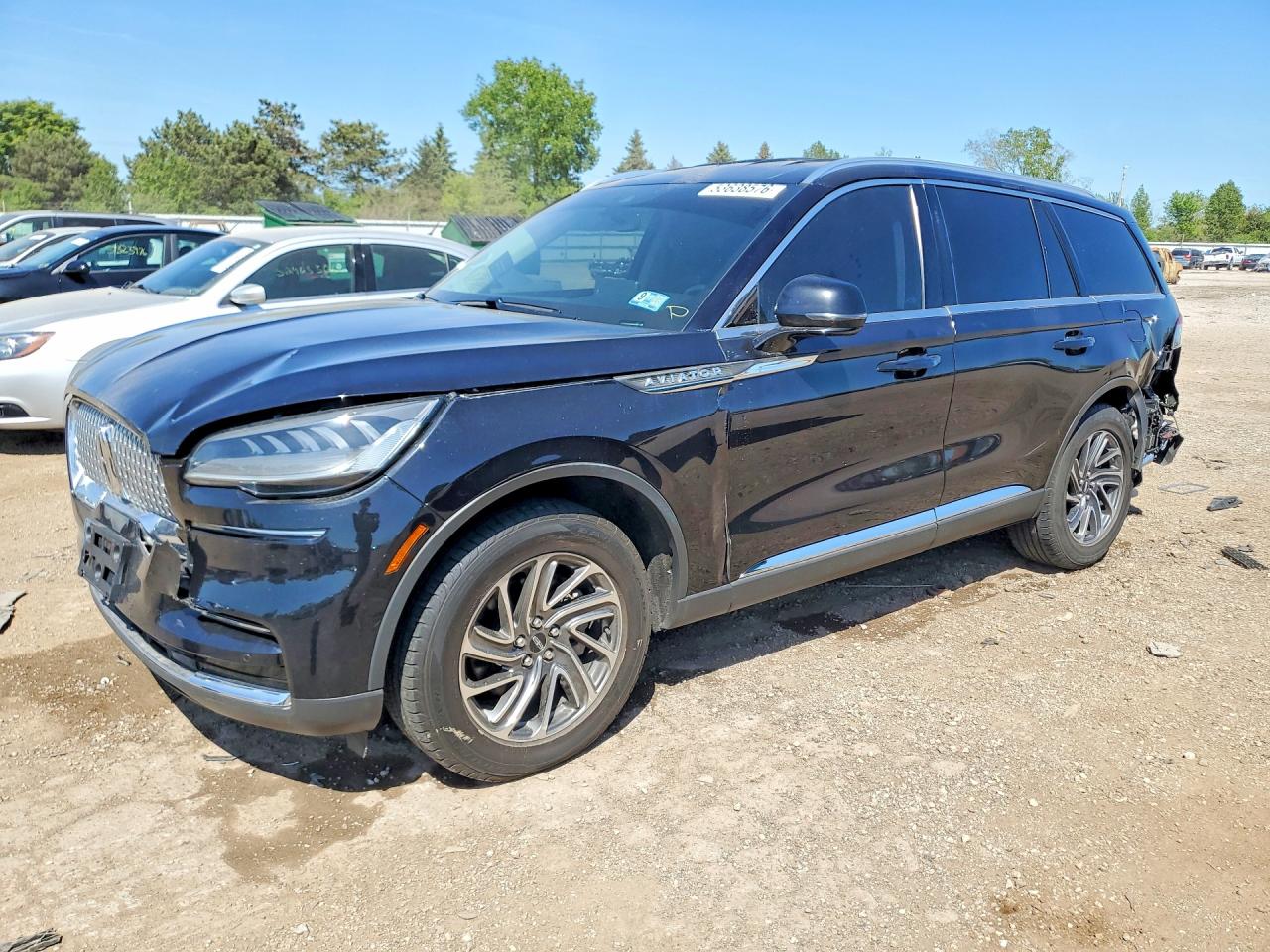 Salvage Lincoln Aviator Image