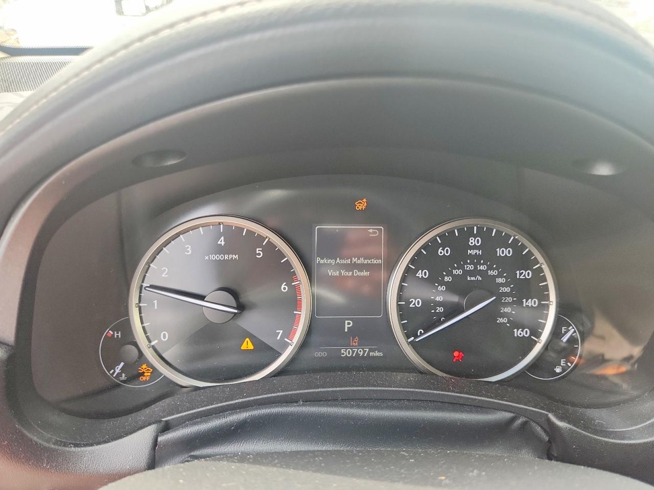 Lexus NX Base