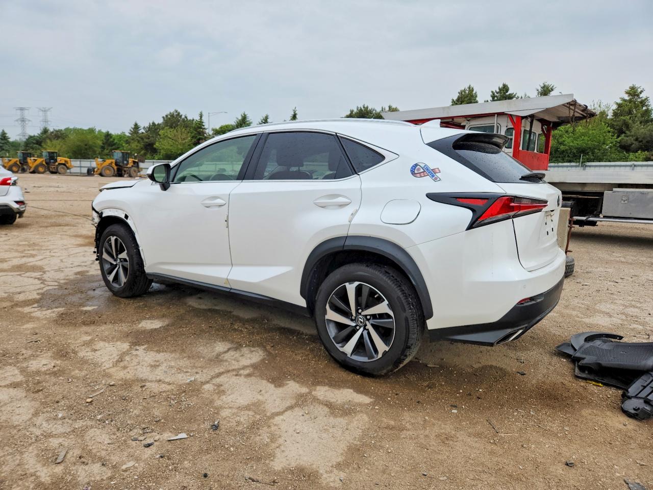 Lexus NX Base