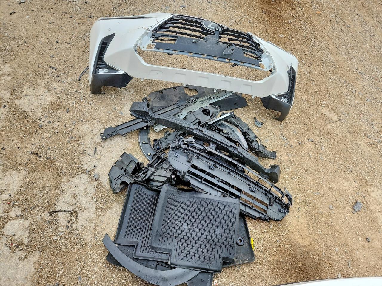 Lexus NX Base