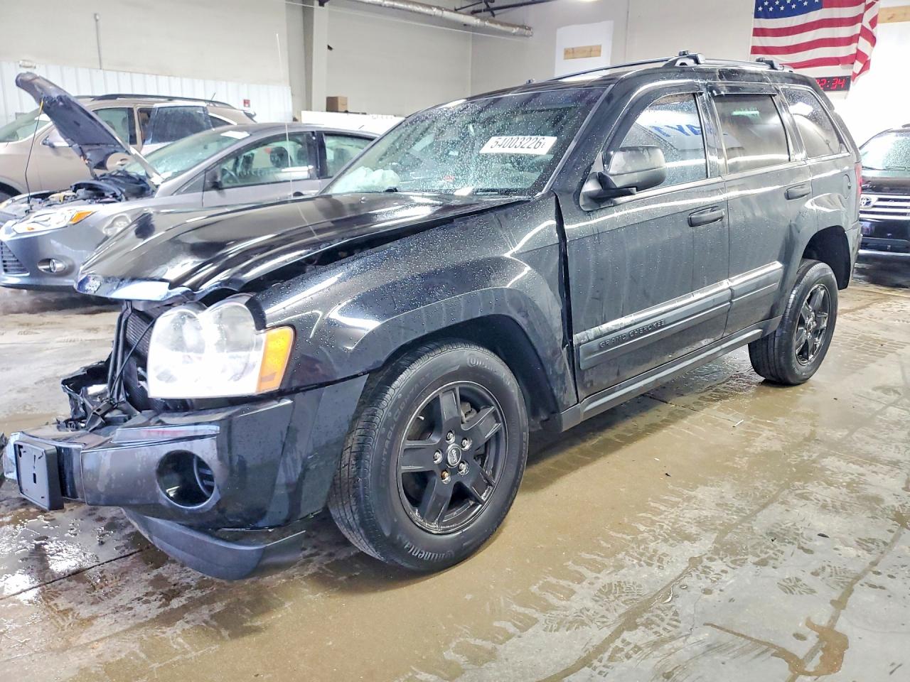 Salvage Jeep Cherokee Image