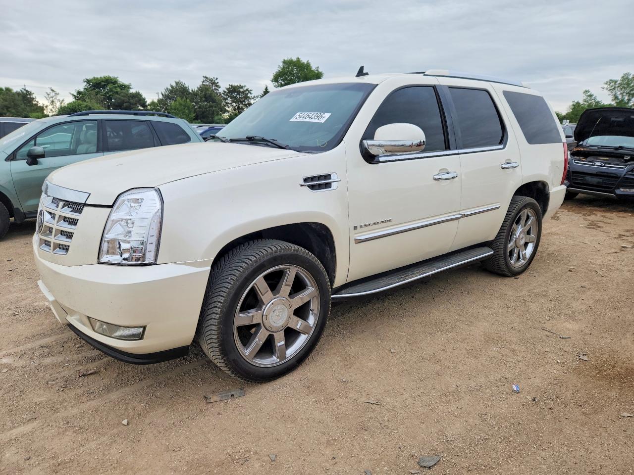 Salvage Cadillac Escalade Image
