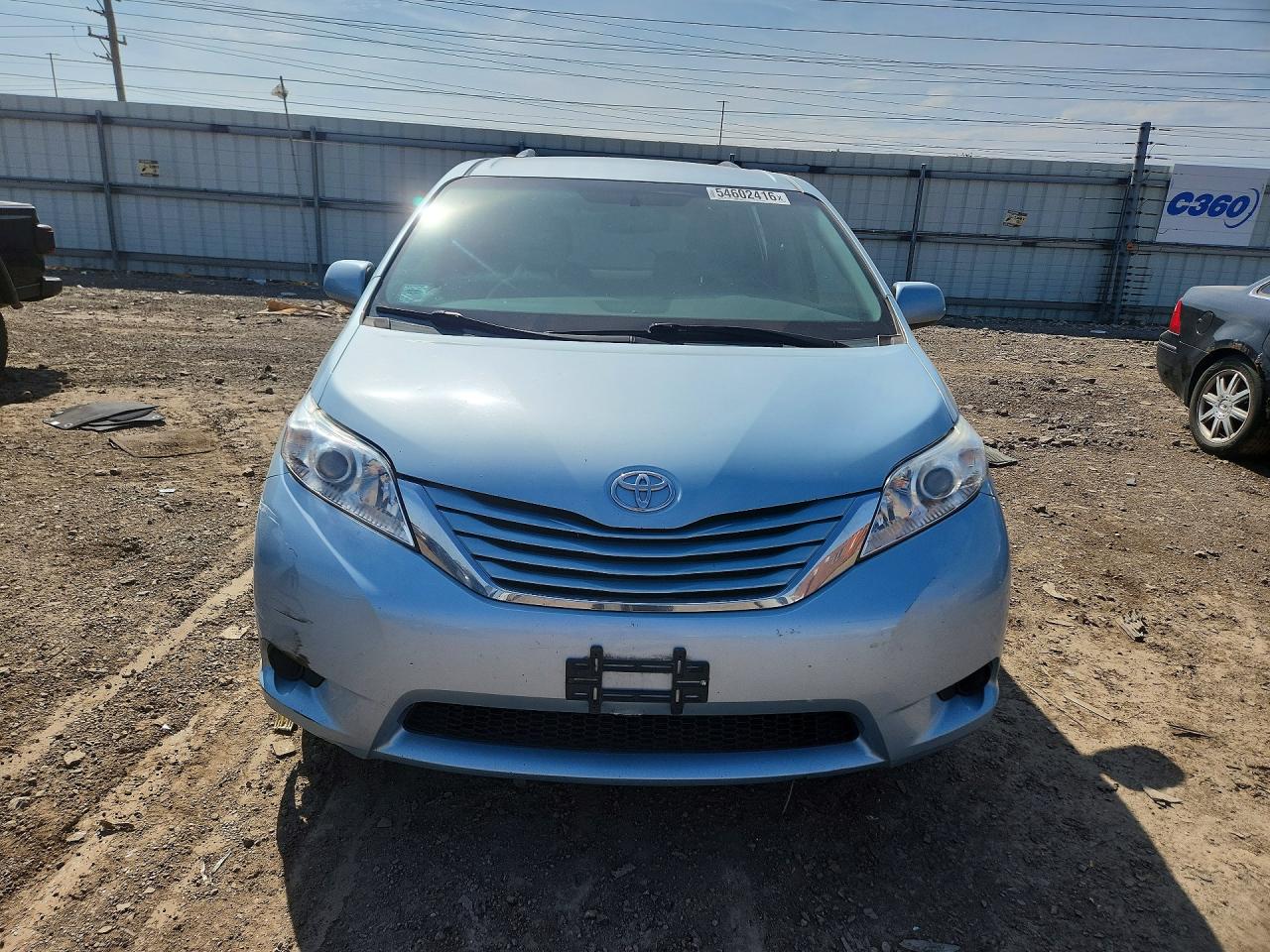 Toyota Sienna Le