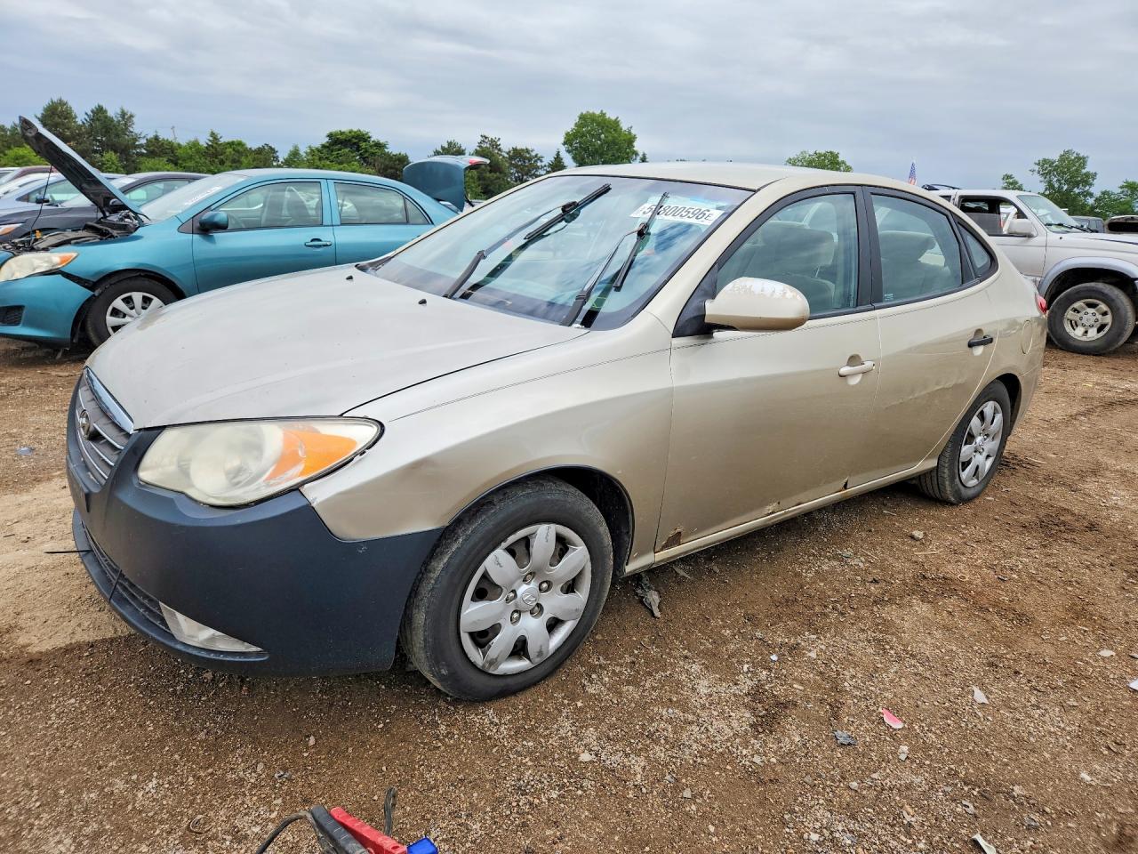 Salvage Hyundai ELANTRA Image