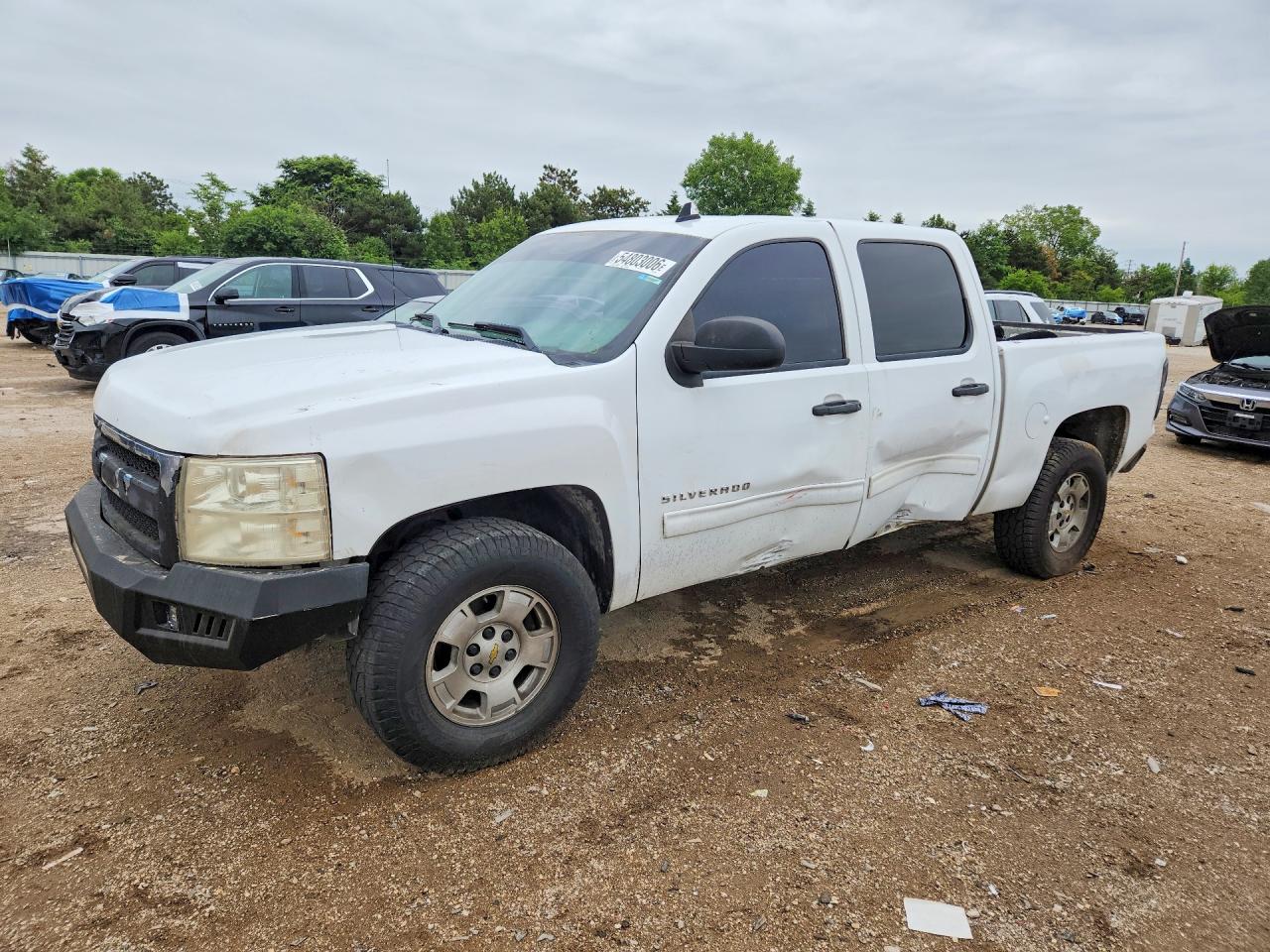 Salvage Chevrolet Silverado Image