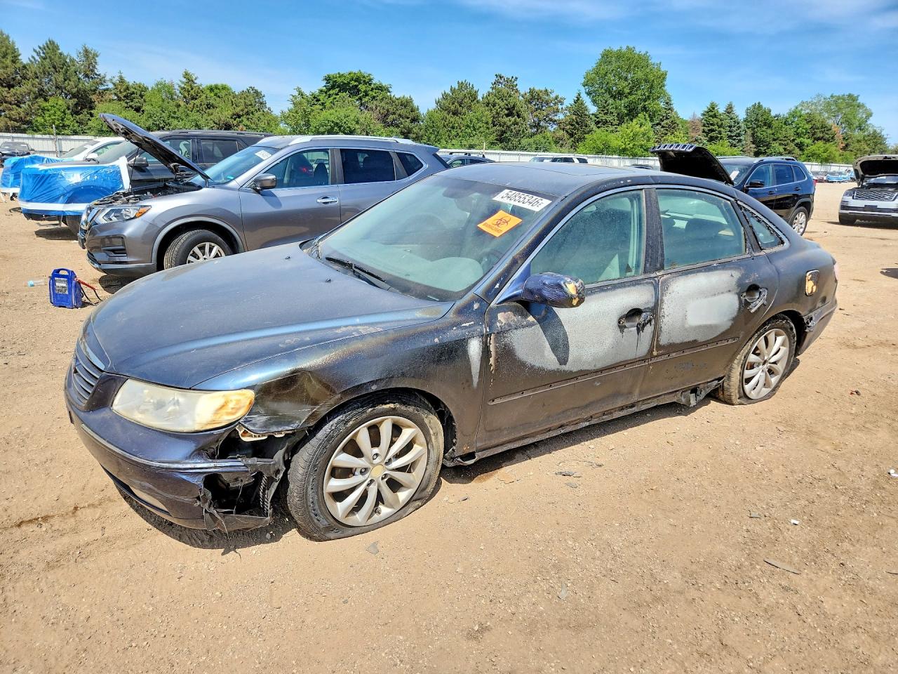 Salvage Hyundai Azera Image