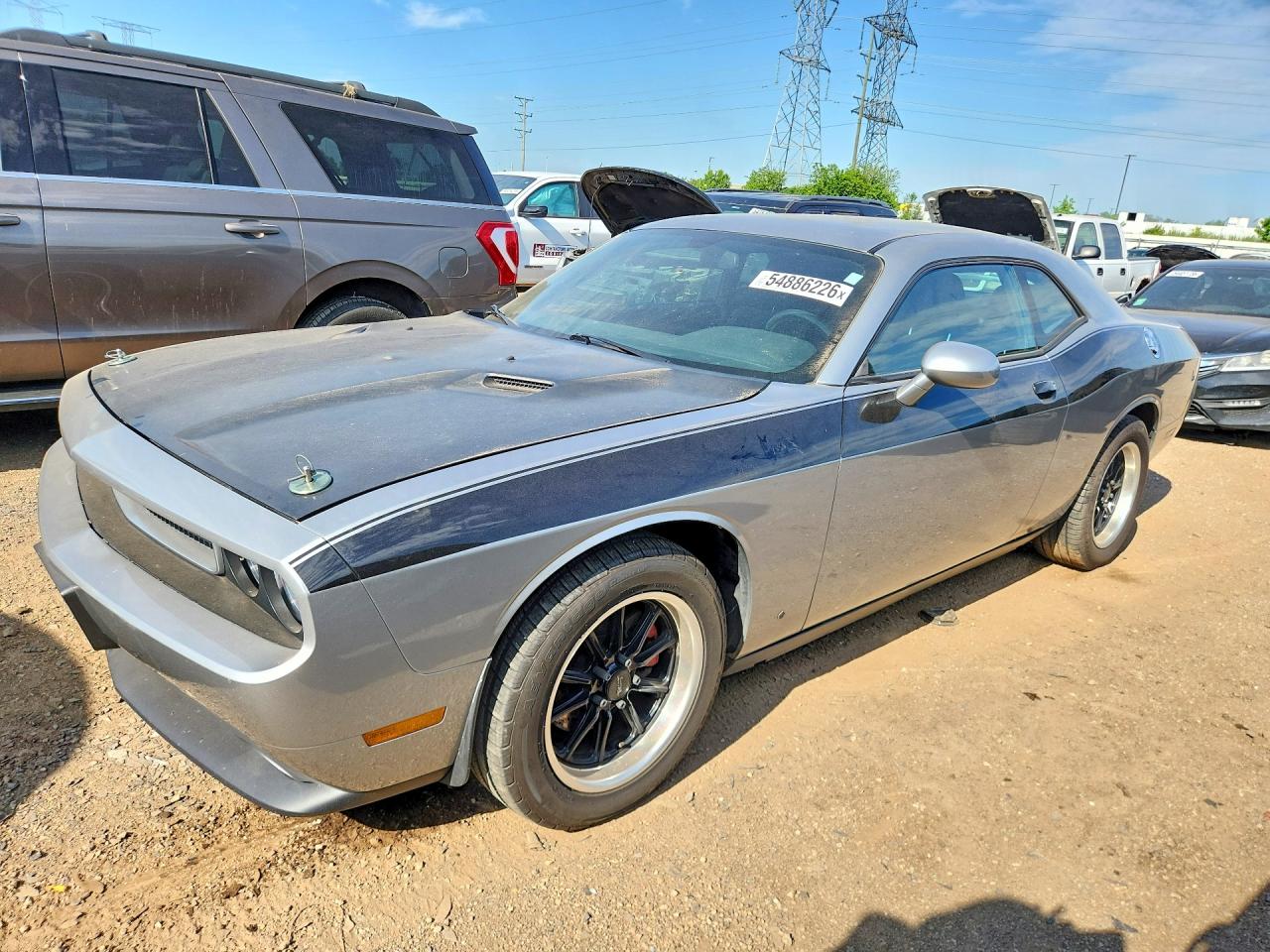 Salvage Dodge Challenger Image