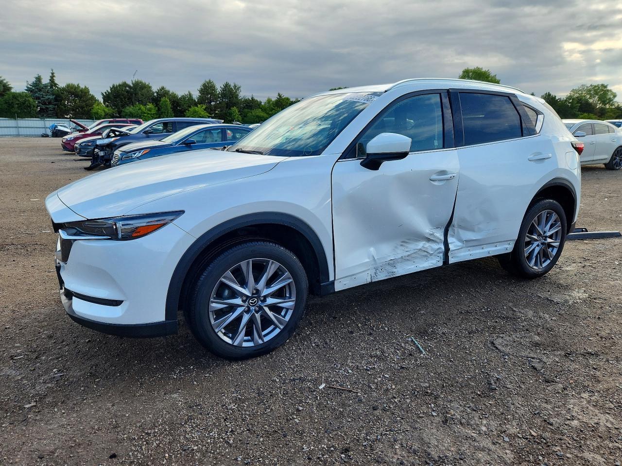 Salvage Mazda Cx Image