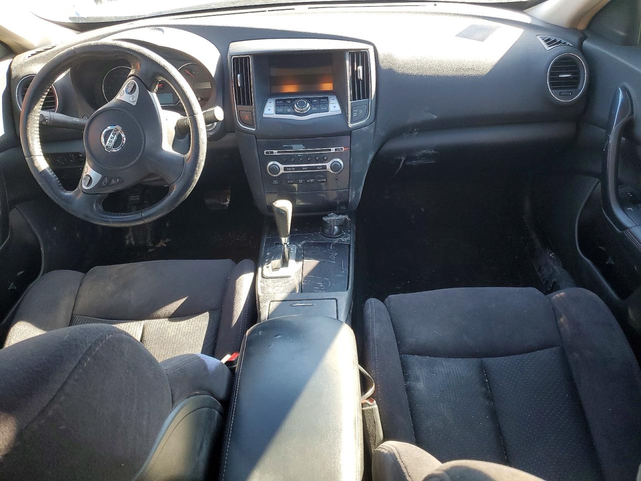 Nissan Maxima