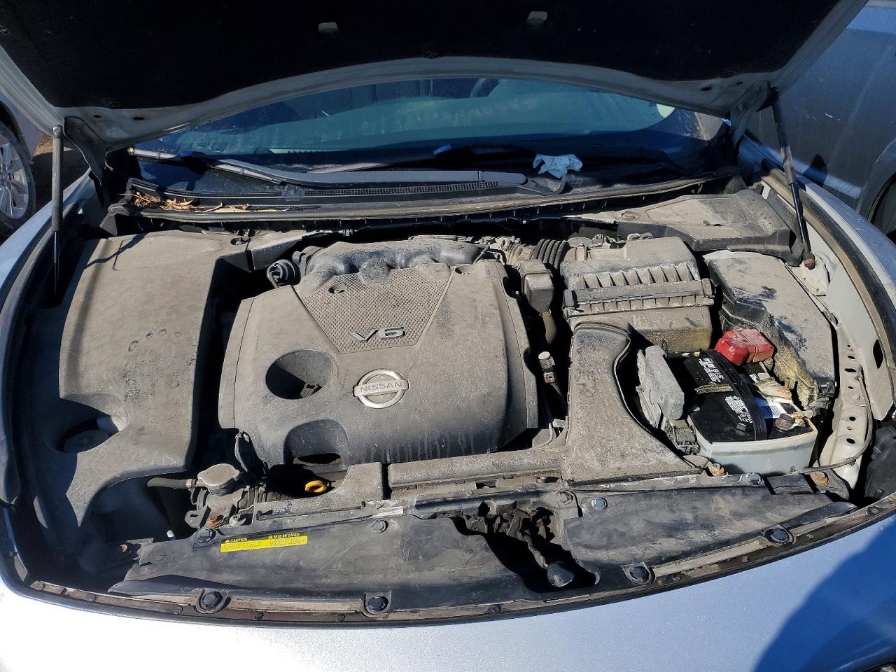 Nissan Maxima
