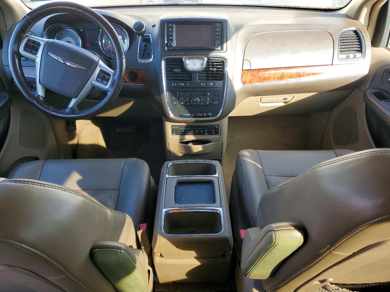 Chrysler Minivan Touring L