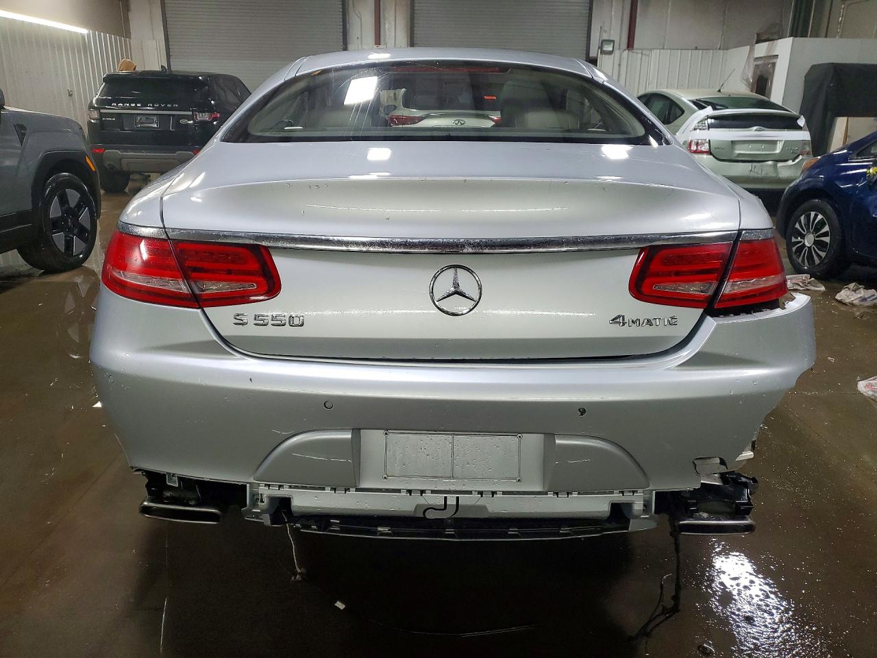 Mercedes-Benz S-Class 550