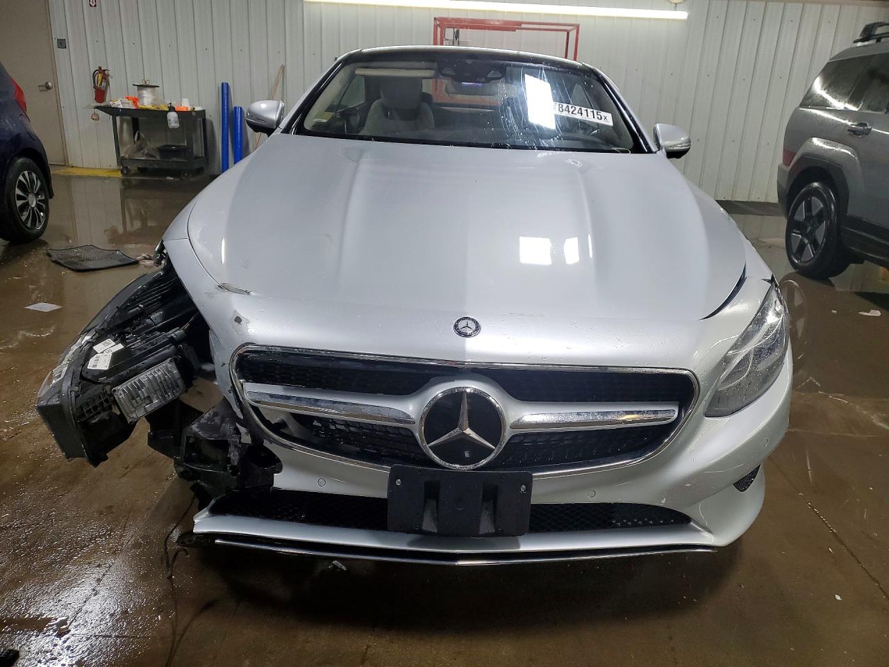 Mercedes-Benz S-Class 550