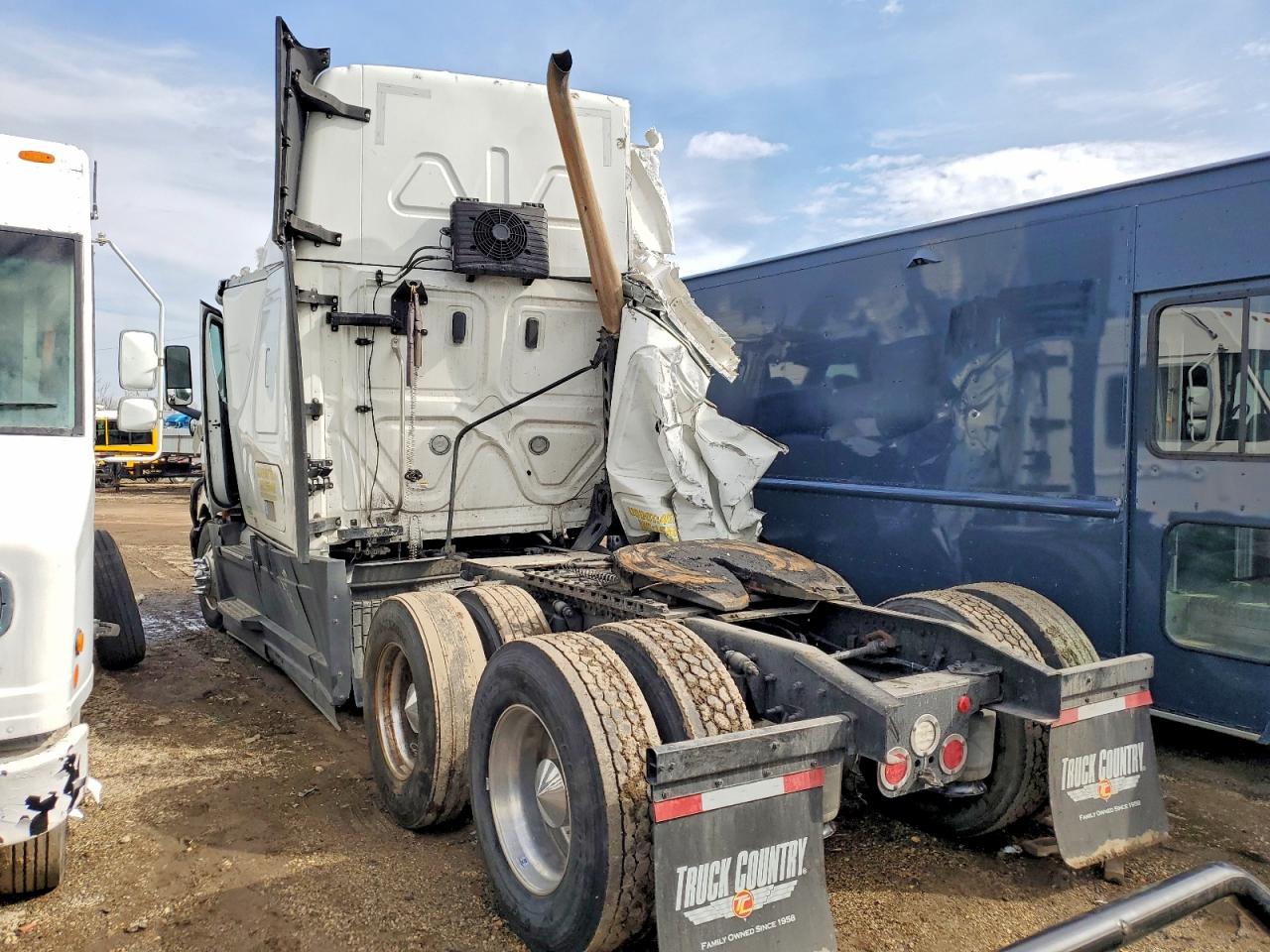Freightliner Cascadia 126
