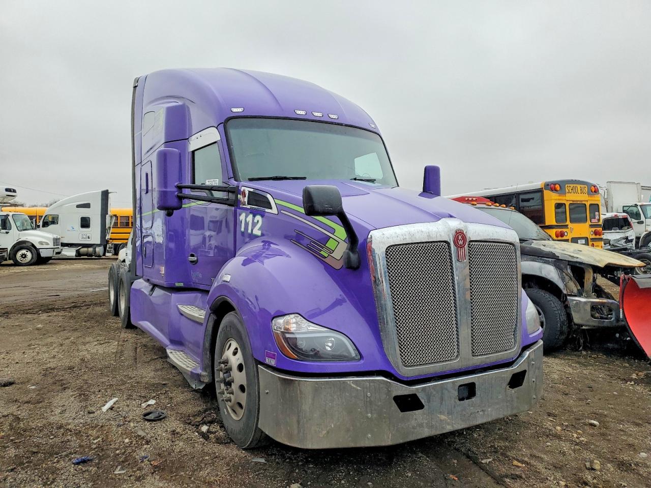 Salvage Kenworth Construction Image