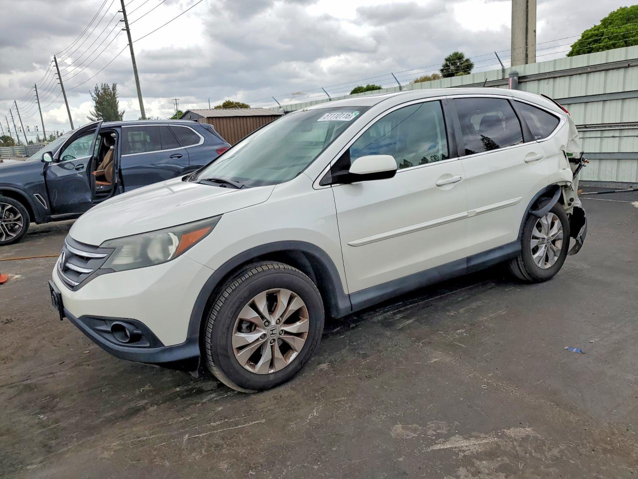 Salvage Honda Crv Image