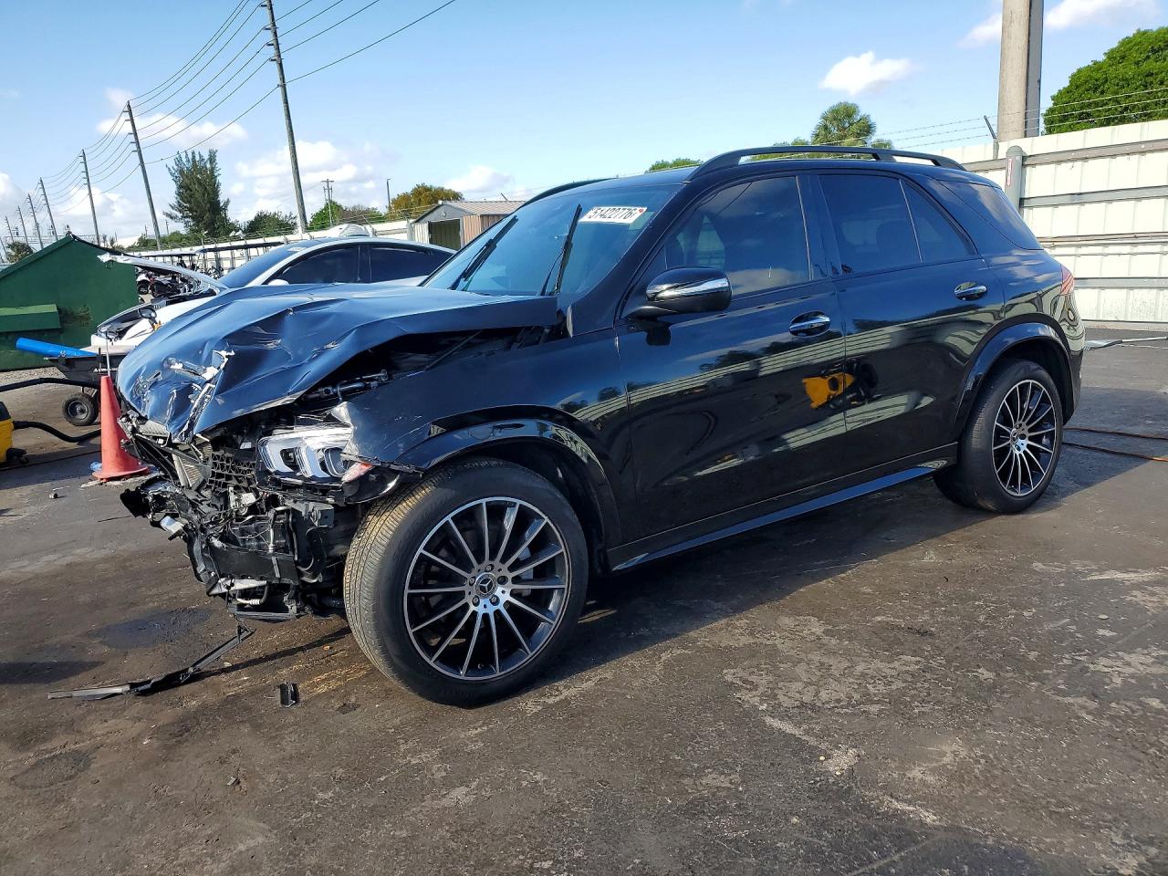 Salvage Mercedes-Benz GLE Image