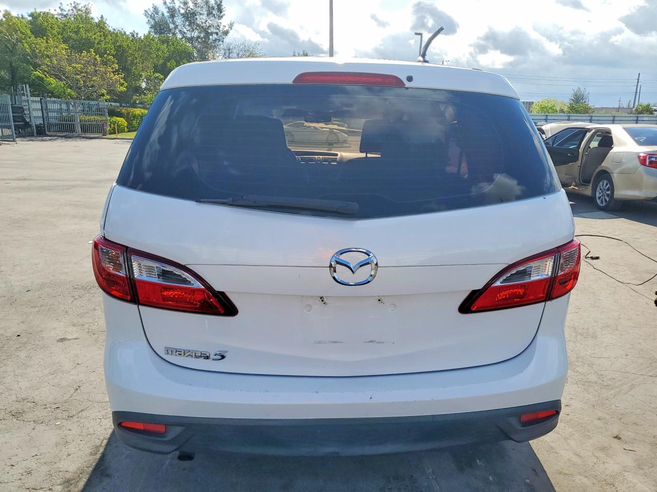 Mazda 5 Sport