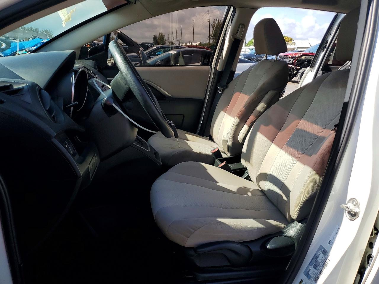 Mazda 5 Sport