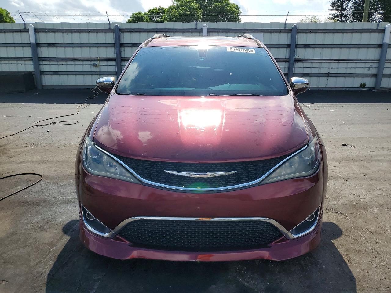 Chrysler Pacifica Limited