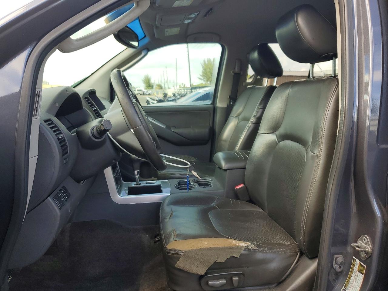 Nissan Pathfinder S