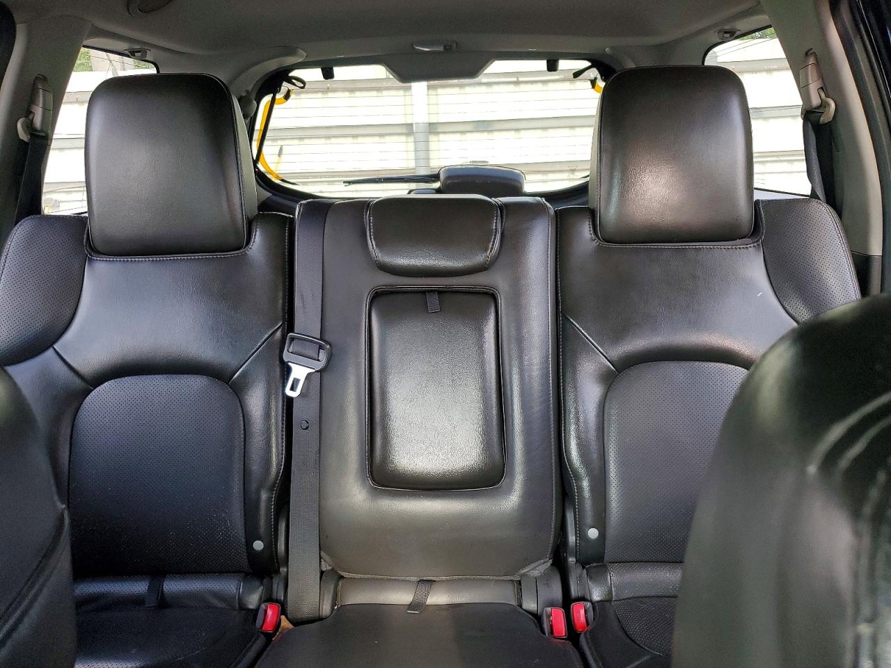 Nissan Pathfinder S