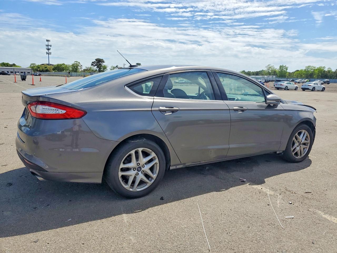 Ford Fusion Se