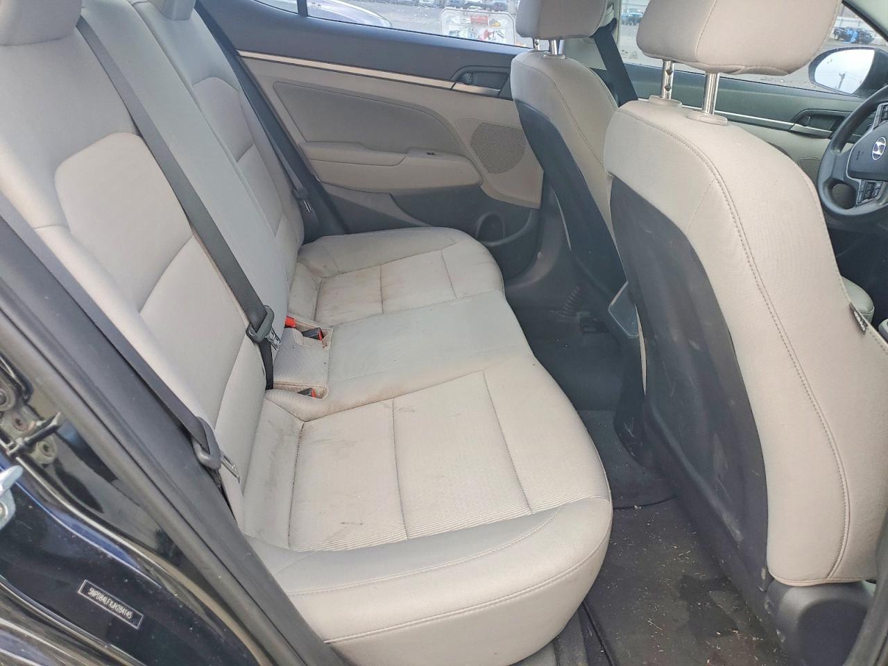 Hyundai ELANTRA Sel