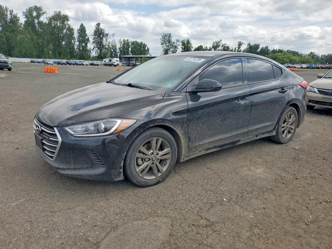 Salvage Hyundai ELANTRA Image