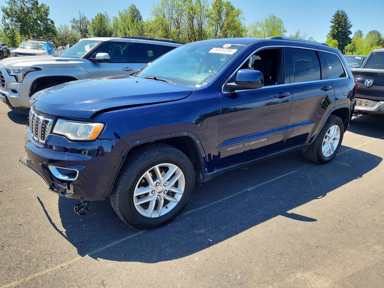 Salvage Jeep Cherokee Image