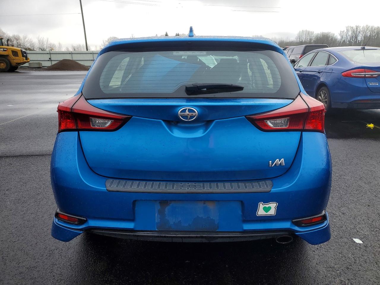 Toyota iM